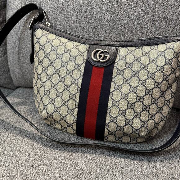 Gucci Ophidia Medium Shoulder Bag in Blue - Picture 2 of 9